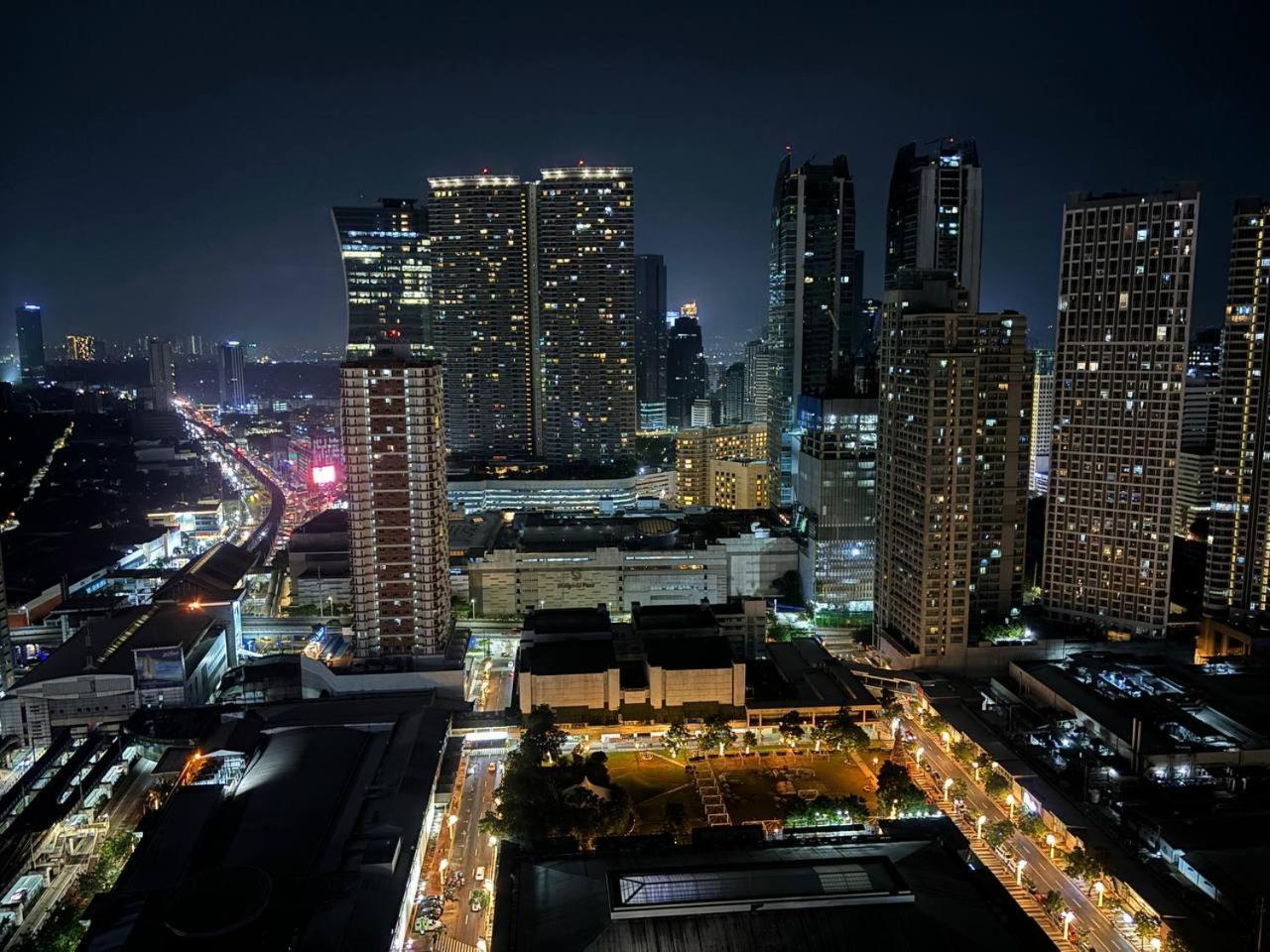 El Romantico Staycation At Fame Residence Mandaluyong Exterior photo