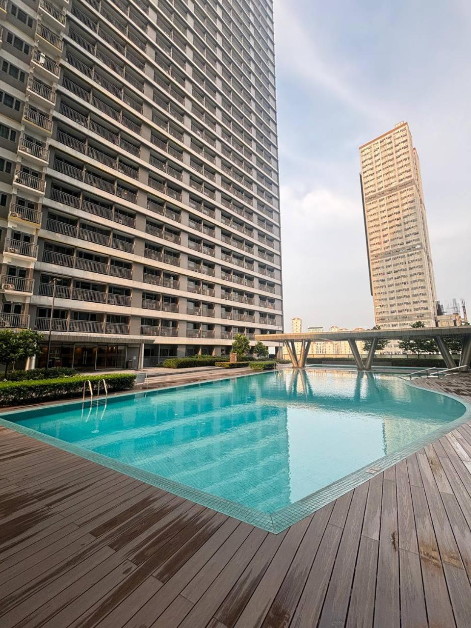 El Romantico Staycation At Fame Residence Mandaluyong Exterior photo